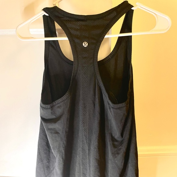 Lulu lemon swiftly tech tank top - Picture 2 of 3